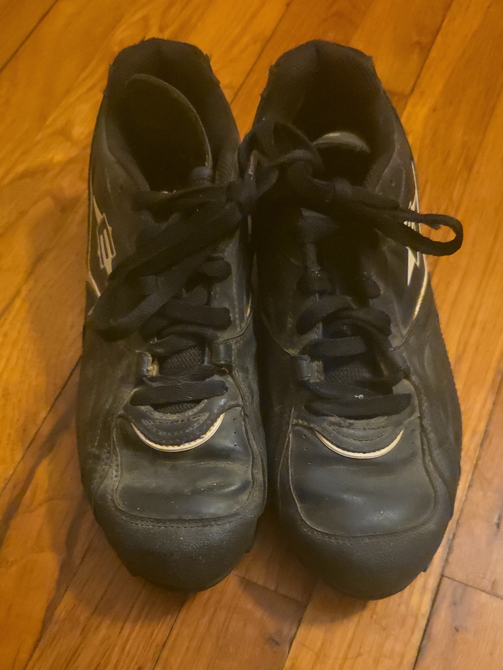 Mens Black Cleats #Cleats #Baseball #softball
